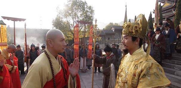 西游记唐太宗通过什么关系回到人间?