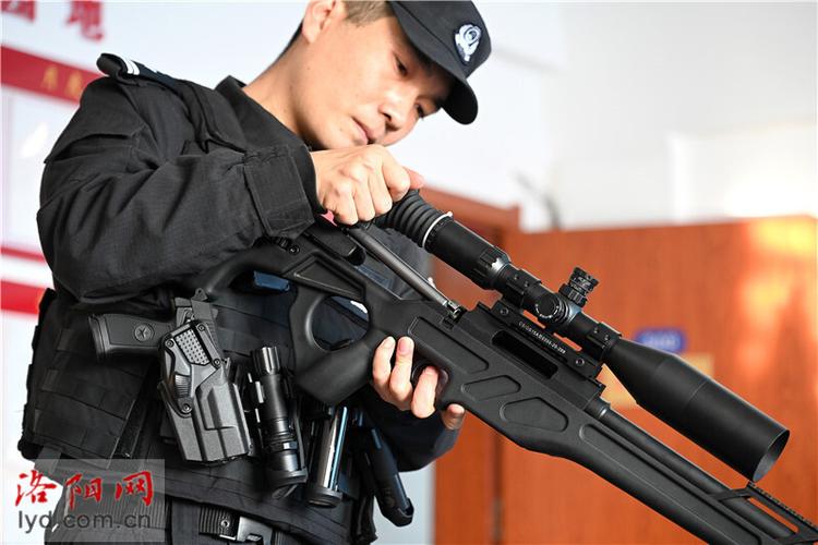 特种部队狙击手和特警狙击手的区别?