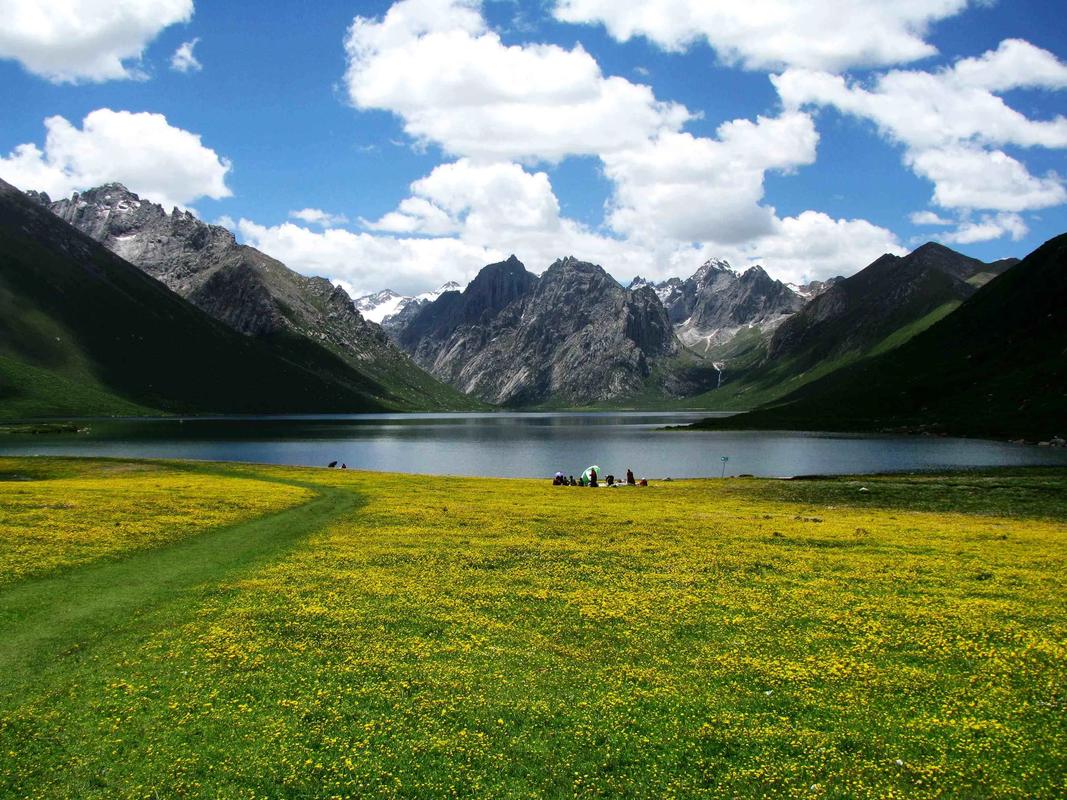 巴颜喀拉山在哪里